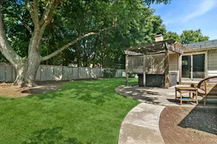 3 Whitehall Ct, Buffalo Grove, IL 60089 - Photo 18