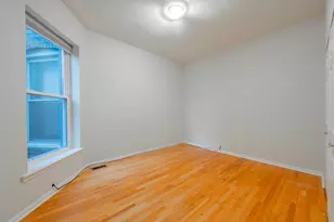 1017 W Dakin Ave, Chicago, IL 60613 - Photo 12