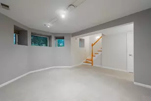 1017 W Dakin Ave, Chicago, IL 60613 - Photo 26