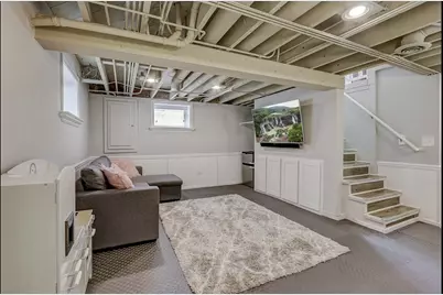 1025 N Main Street, Naperville, IL 60563 - Photo 12