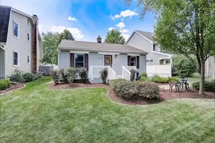 1025 N Main St, Naperville, IL 60563 - Photo 1