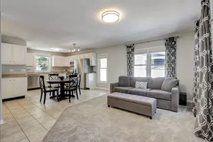 1025 N Main St, Naperville, IL 60563 - Photo 2