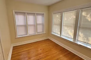 7634 S Phillips Ave, Chicago, IL 60649 - Photo 14