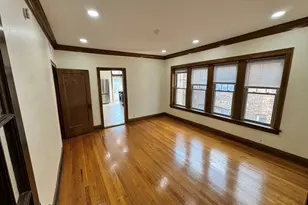 7634 S Phillips Ave, Chicago, IL 60649 - Photo 6
