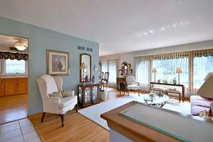 1031 S Belmont Ave, Arlington Heights, IL 60005 - Photo 8