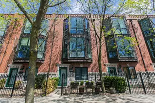 2005 N Hoyne Ave, Chicago, IL 60647 - Photo 2