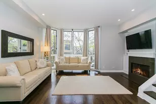 2005 N Hoyne Ave, Chicago, IL 60647 - Photo 12