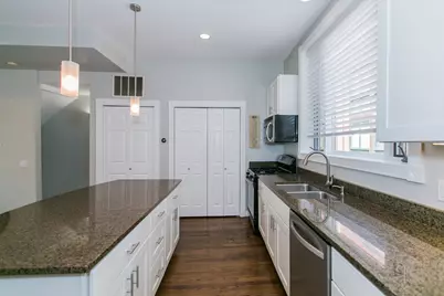 2005 N Hoyne Avenue, Chicago, IL 60647 - Photo 8