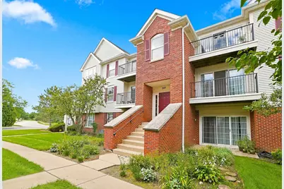 700 Mill Circle #203, Wheeling, IL 60090 - Photo 2