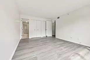 700 Mill Cir, Wheeling, IL 60090 - Photo 18