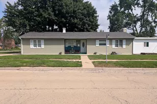 1818 W Monroe St, Waukegan, IL 60085 - Photo 1