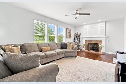 4050 Bunker Hill Drive, Algonquin, IL 60102 - Photo 14