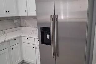 839 W 54th St, Chicago, IL 60609 - Photo 8