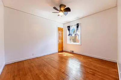 9543 S Mozart Street, Evergreen Park, IL 60805 - Photo 8