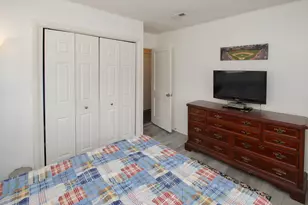 912 Harriet Ave, Aurora, IL 60505 - Photo 20