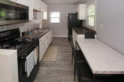 912 Harriet Avenue, Aurora, IL 60505 - Photo 12