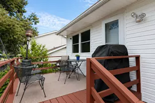 17730 Cherrywood Ln, Homewood, IL 60430 - Photo 32