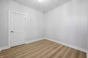2301 S Laramie Ave, Cicero, IL 60804 - Photo 14
