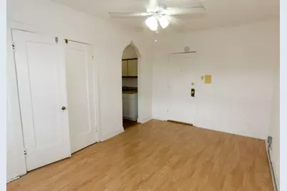 4735 N Beacon Street #306, Chicago, IL 60640 - Photo 6