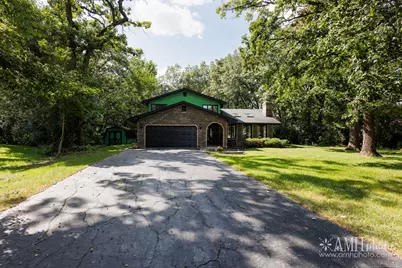 855 Charles Street, Crete, IL 60417 - Photo 2