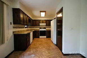 855 Charles St, Crete, IL 60417 - Photo 24