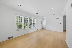 11201 Mandel Ave, Westchester, IL 60154 - Photo 4