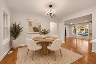 9716 S Prairie Ave, Chicago, IL 60628 - Photo 6