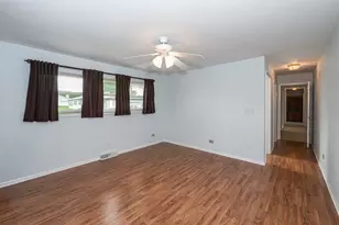 332 Palomino Ct, Grayslake, IL 60030 - Photo 24