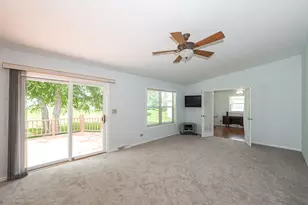 332 Palomino Ct, Grayslake, IL 60030 - Photo 18