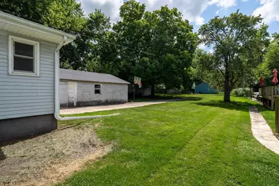 306 W Main Street, Stanford, IL 61774 - Photo 30