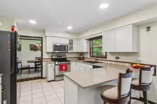 816 Bonnie Brae Ln, Bolingbrook, IL 60440 - Photo 18