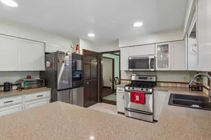 816 Bonnie Brae Ln, Bolingbrook, IL 60440 - Photo 20
