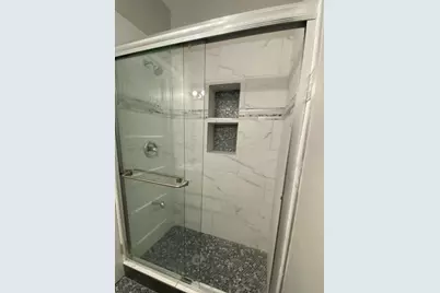 1555 W Rosemont Avenue #1, Chicago, IL 60660 - Photo 8