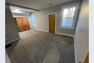 926 W Belle Plaine Avenue #1W, Chicago, IL 60613 - Photo 16