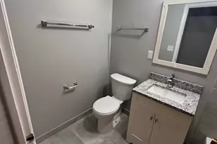 926 W Belle Plaine Ave, Chicago, IL 60613 - Photo 12