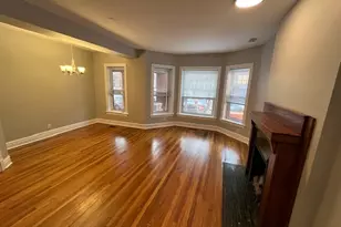 926 W Belle Plaine Ave, Chicago, IL 60613 - Photo 4