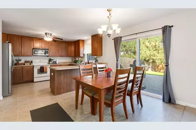 500 Richard Brown Boulevard, Volo, IL 60073 - Photo 2