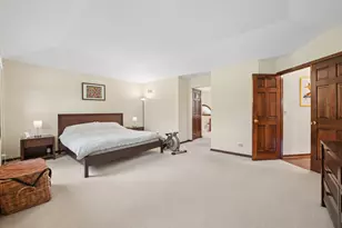 837 Heatherstone Dr, Schaumburg, IL 60173 - Photo 10