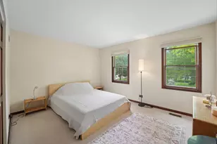 837 Heatherstone Dr, Schaumburg, IL 60173 - Photo 14