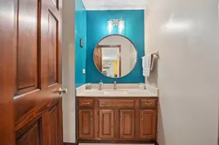 837 Heatherstone Dr, Schaumburg, IL 60173 - Photo 16