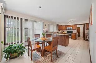837 Heatherstone Dr, Schaumburg, IL 60173 - Photo 6