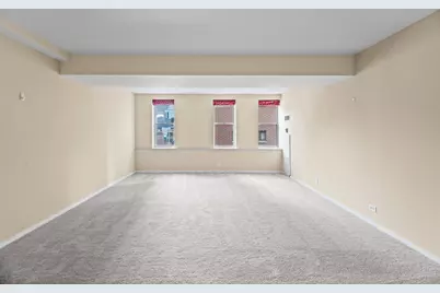 40 E 9th Street #1907, Chicago, IL 60605 - Photo 10