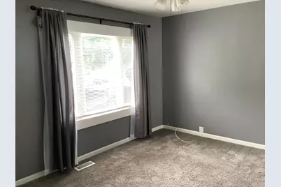 427 Kenyon Avenue, Romeoville, IL 60446 - Photo 8