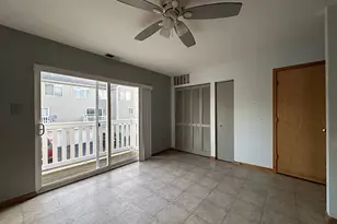 536 Meadow Lily Dr, Joliet, IL 60431 - Photo 6
