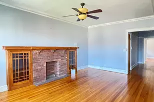 7662 N Sheridan Rd, Chicago, IL 60626 - Photo 2