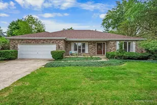 251 N Cambridge Dr, Geneva, IL 60134 - Photo 1