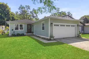 67 Barberry Dr, Crystal Lake, IL 60014 - Photo 1