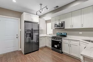 555 N Lawler Ave, Chicago, IL 60644 - Photo 10