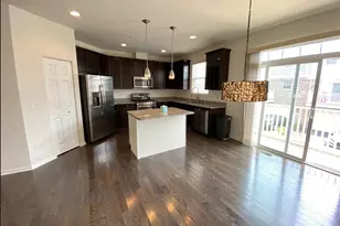 2873 Henley Ln, Naperville, IL 60540 - Photo 10
