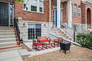 710 Prescott Ct, Naperville, IL 60563 - Photo 2